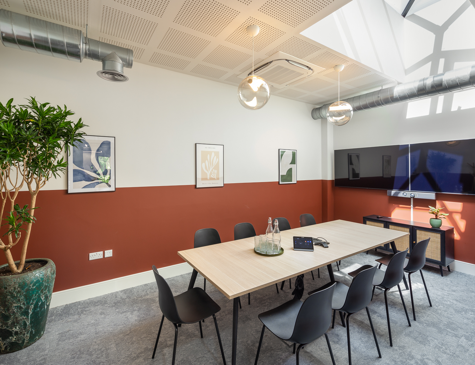 Flexible office space at Riley Studios by Spacemade, in Archway